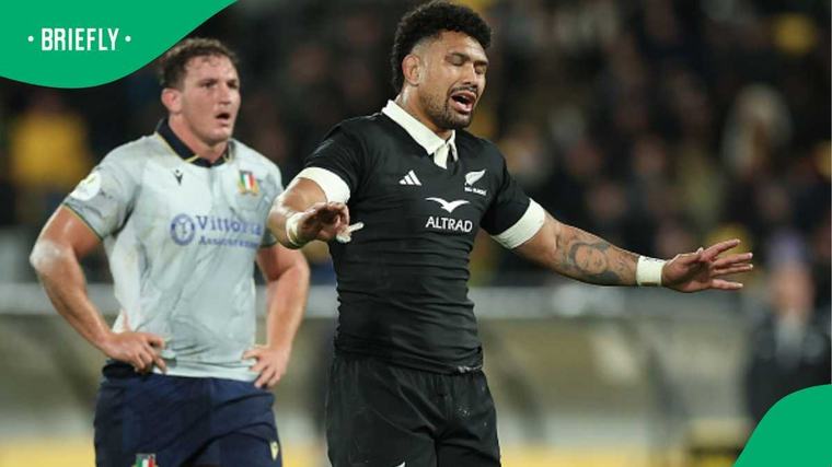 Nigel Owens Reveals How Close Ardie Savea Came to a Red Card