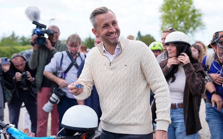 German exit polls suggest far-right AfD has big lead in regional election