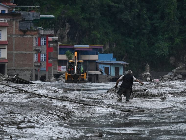 Nepal flood death toll keeps climbing, with 3,916 missing, confirms disaster authority